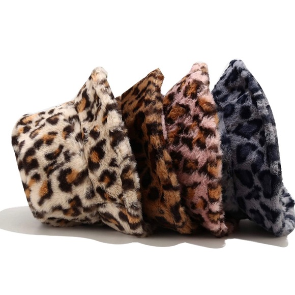 Umeepar Winter Faux Fur Bucket Hat Fluffy Warm Hat for Women Men - Picture 5 of 5